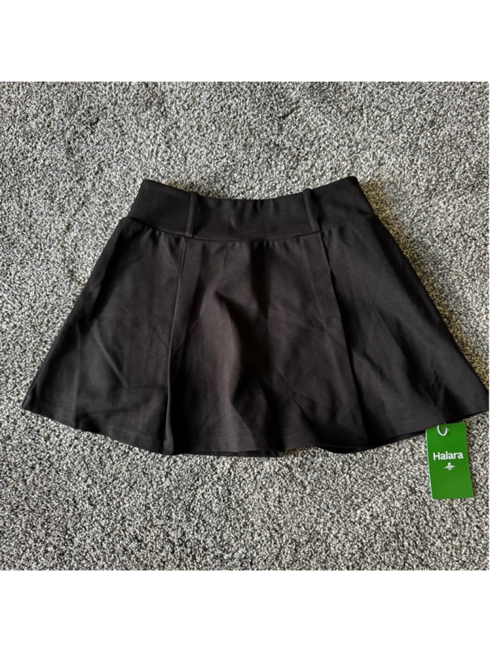Women's NWT Halara High Waisted Pleated Mini 2-in-1 Casual Skirt Skort Black XS - Picture 2 of 8